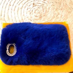 Soft furry iPhone 7 case with black stylus